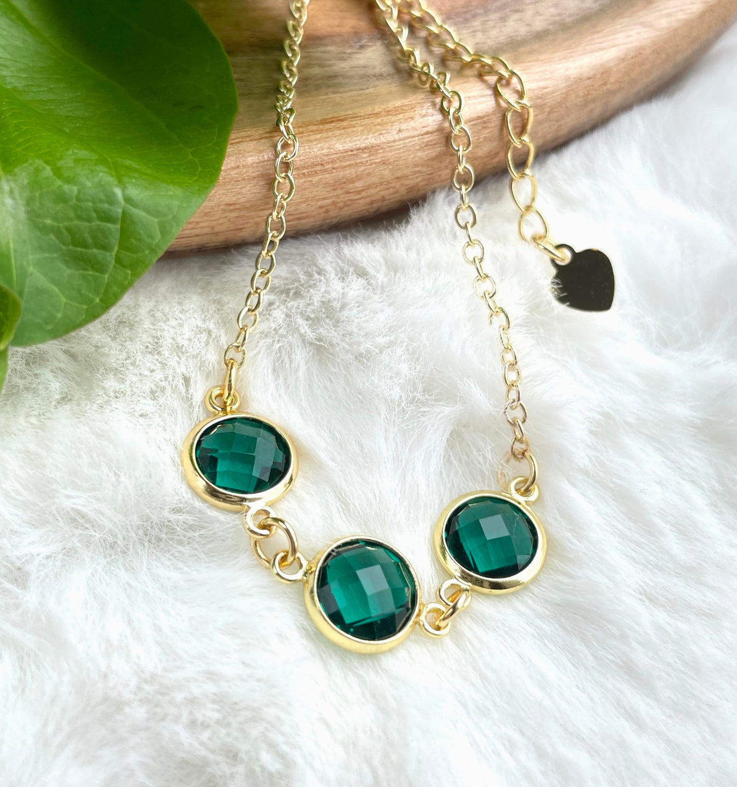 Emerald Green Birthstone Bracelet - Green Crystal Glass , 18k Gold -plated Chain , Elegant Jewellery Gift