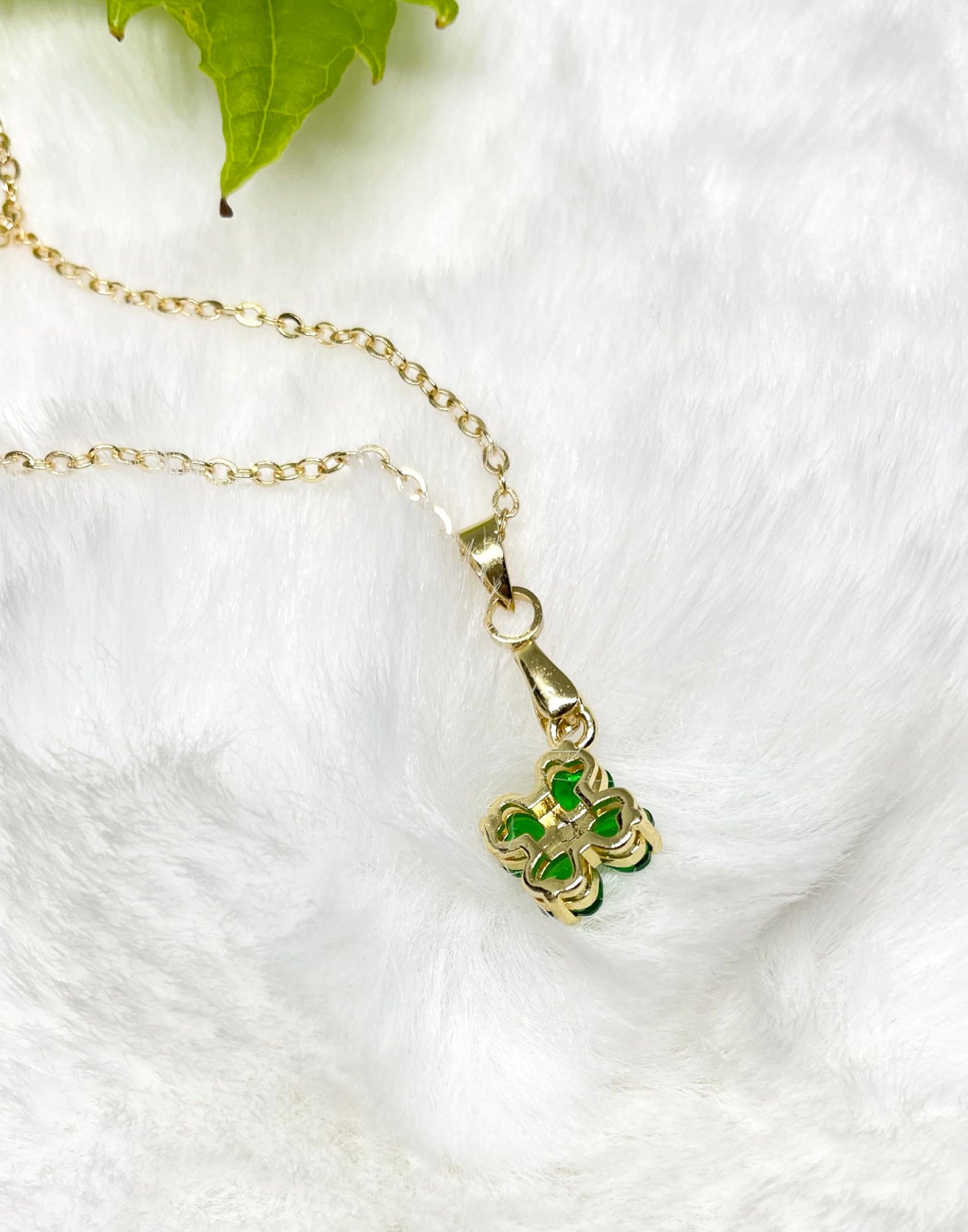 Four-Leaf Clover Necklace - Green Zironia Pendant with 14K Gold Chain Lucky Jewellery Gift