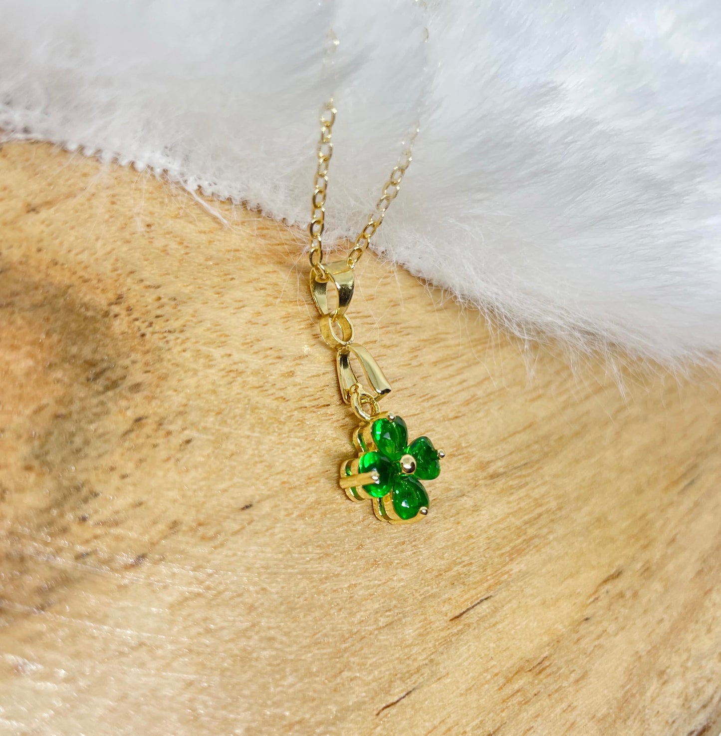 Four-Leaf Clover Necklace - Green Zironia Pendant with 14K Gold Chain Lucky Jewellery Gift