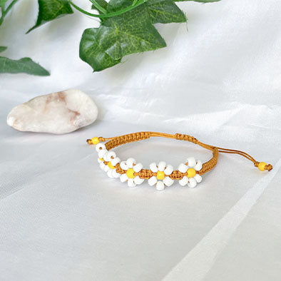 Beaded Daisy Flower Bracelet - Adjustable Beaded Flower ,  Friendship Gift